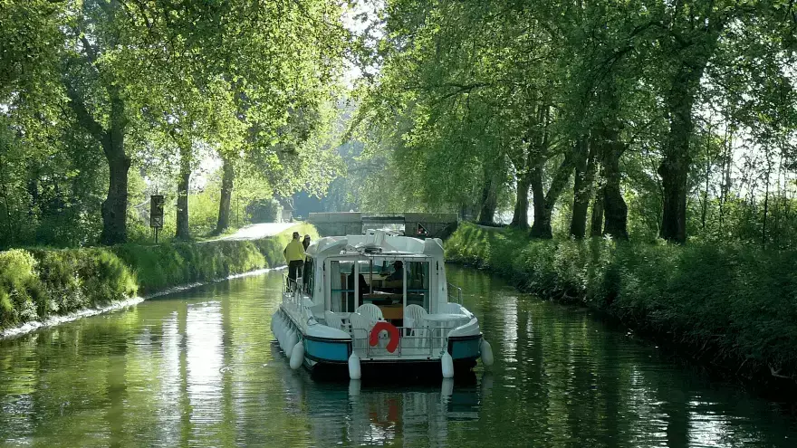 Navigation canal du Rhin